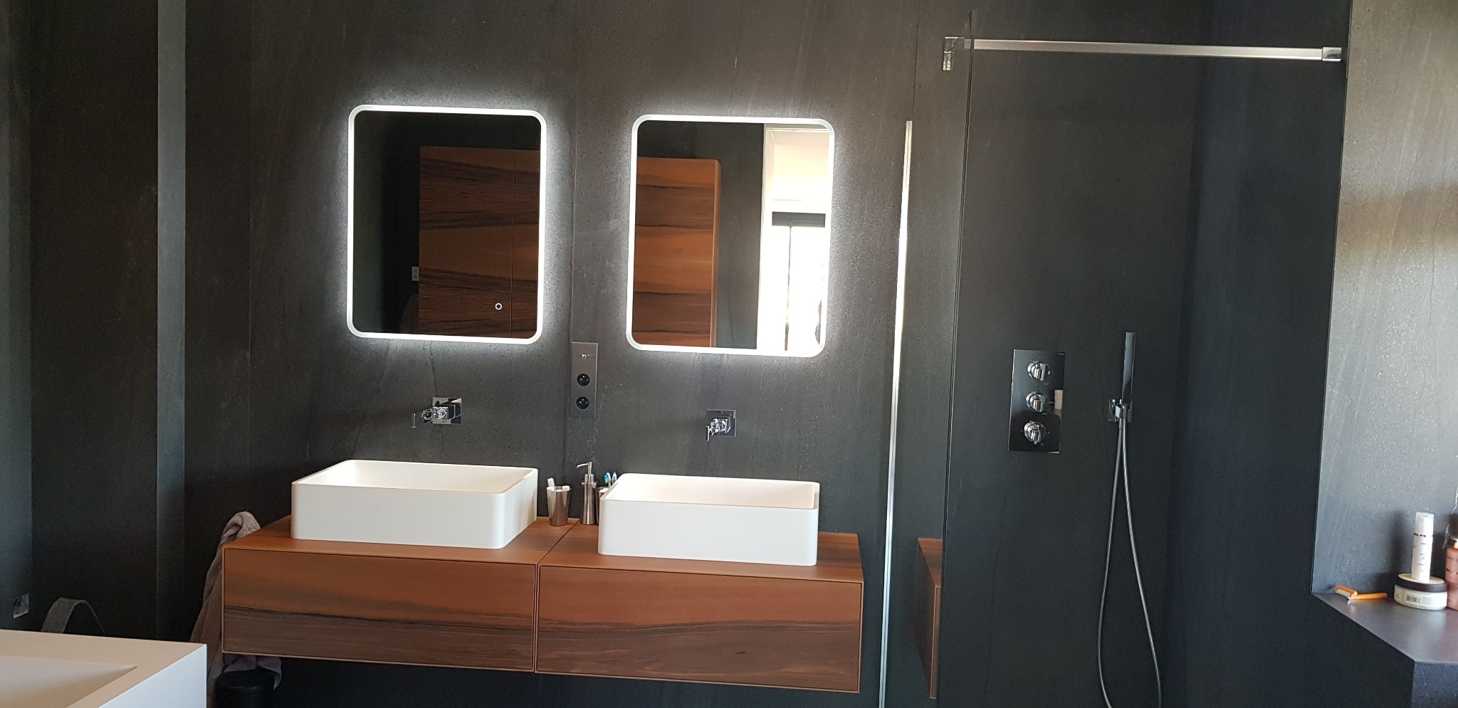 Salle de bains contemporaine — Projet Thalassa